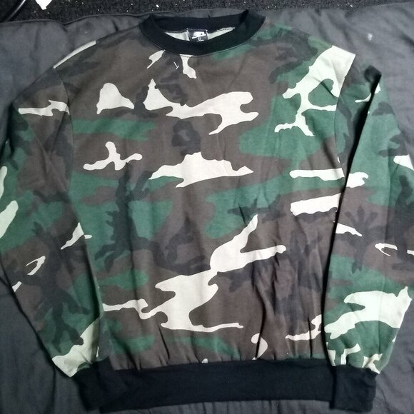 Vintage Ace Sportswear Camouflage Crewneck Sweatshirt - Picture 2 of 5